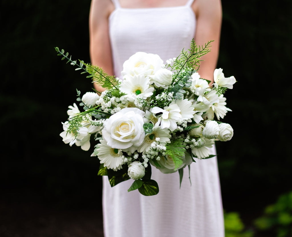 White Daisy & Rose Bridal Bouquet