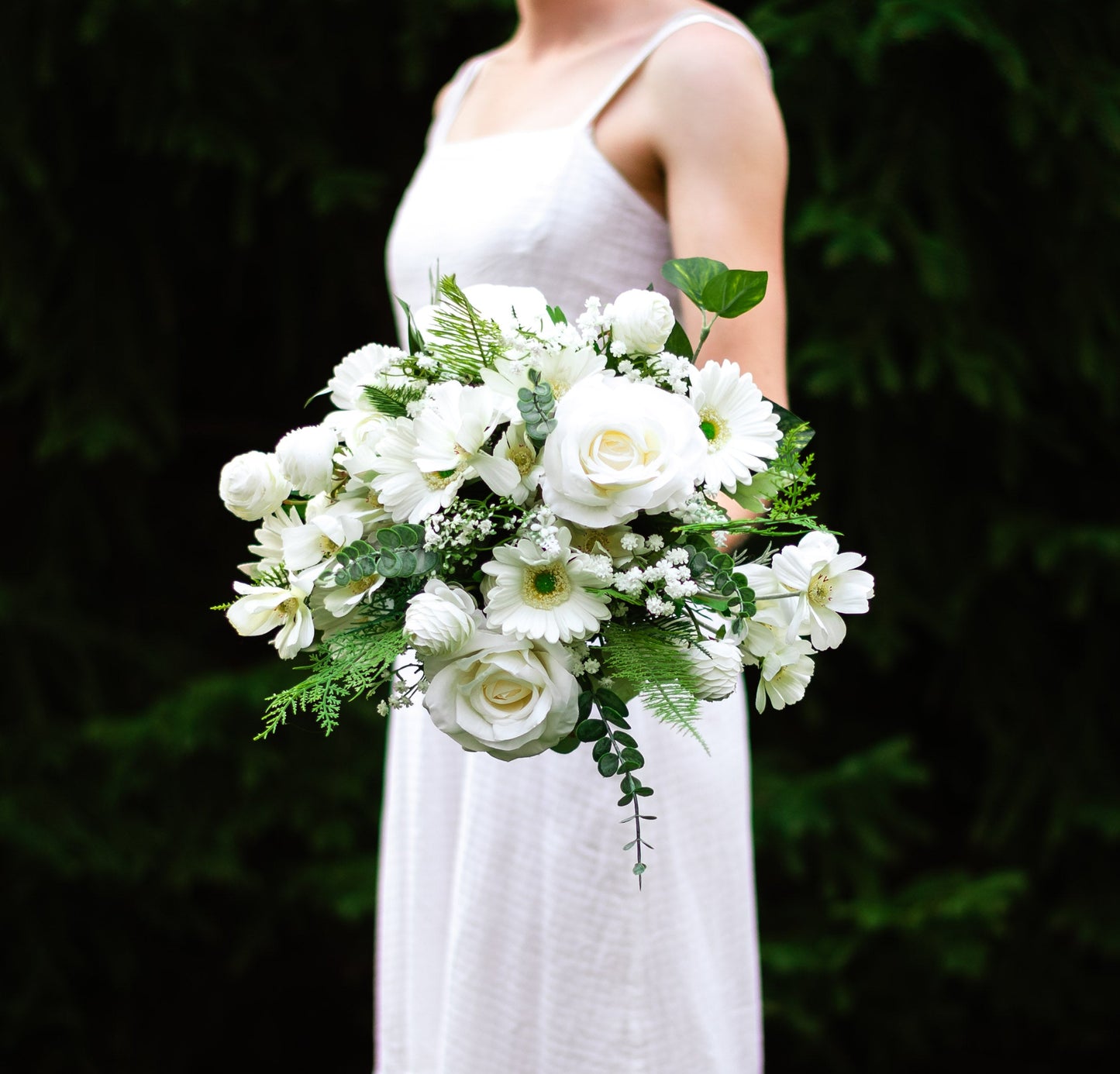 White Daisy & Rose Bridal Bouquet – Bushel & Bloom