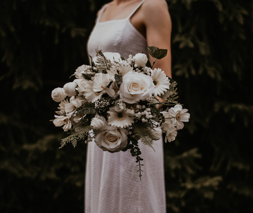 White Daisy & Rose Bridal Bouquet